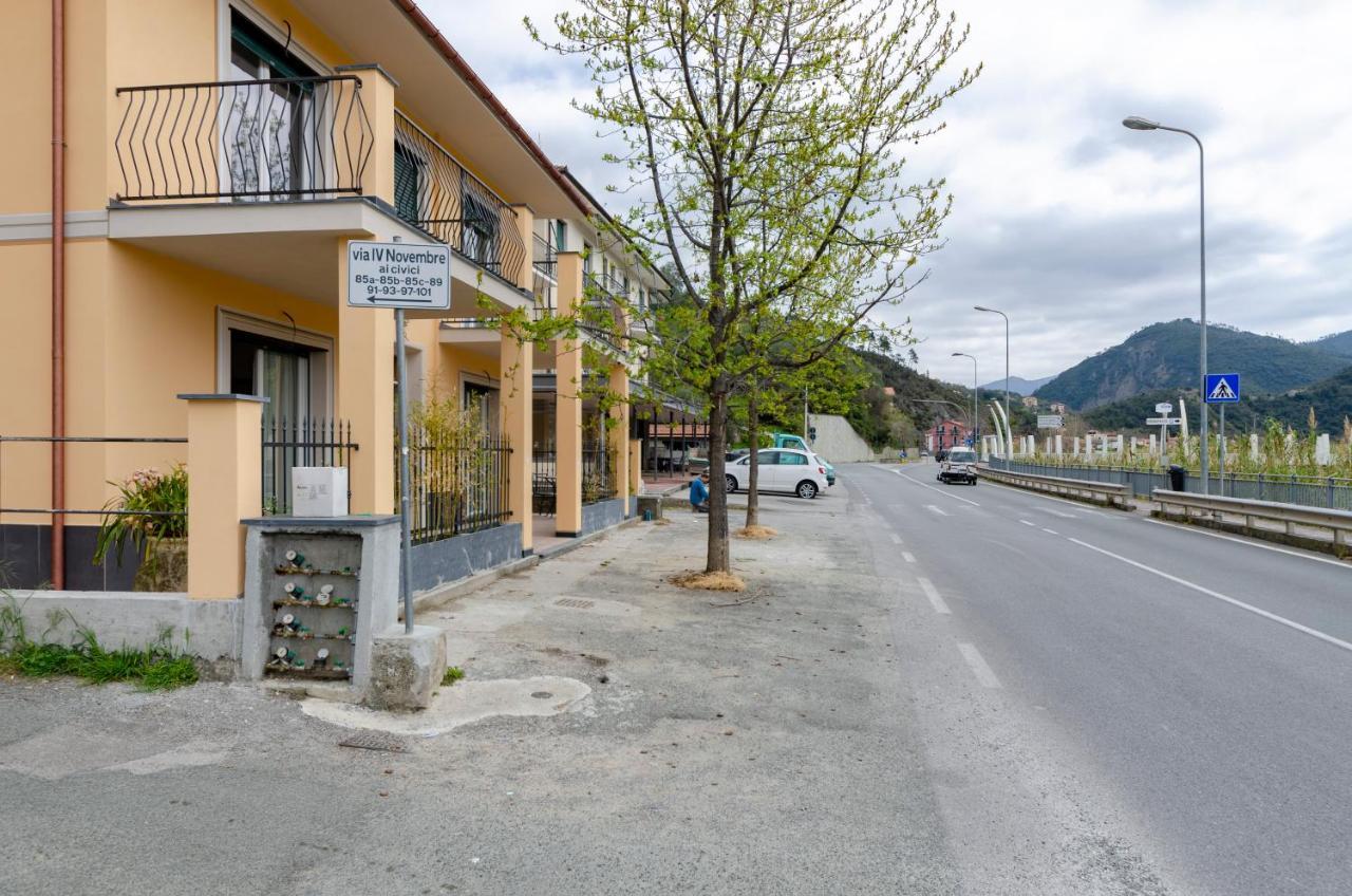 Altido Cosy Rooms In คาซาร์ซา ลิกูเร ภายนอก รูปภาพ