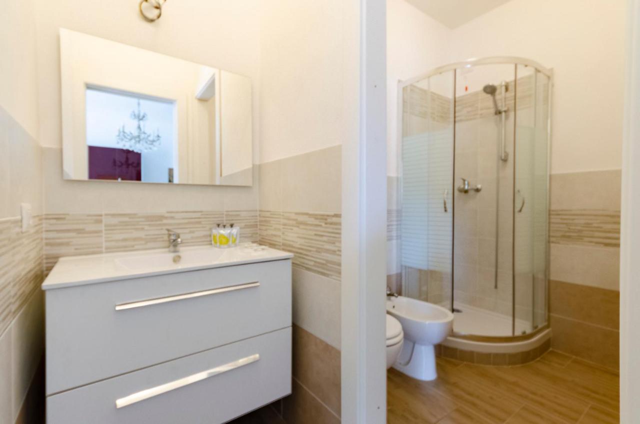 Altido Cosy Rooms In คาซาร์ซา ลิกูเร ภายนอก รูปภาพ